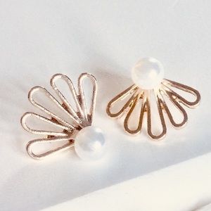 💌 2 Layer Pearl Earrings/ Cuff